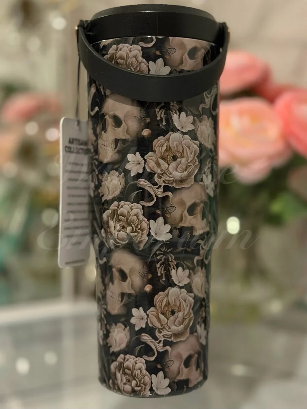 Hydrapeak Artesian Collection gothic tan beige roses skull 32oz Insulated Tumblr